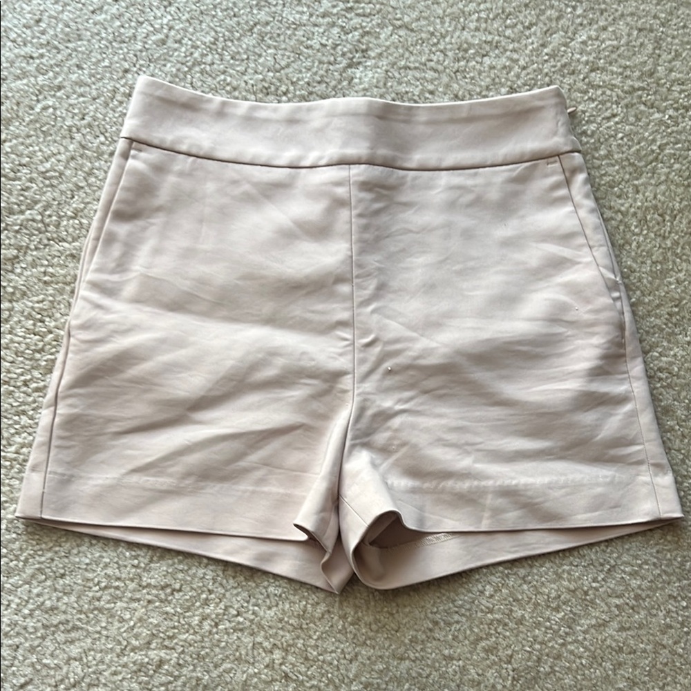 Express Women's light pink/cream Shorts